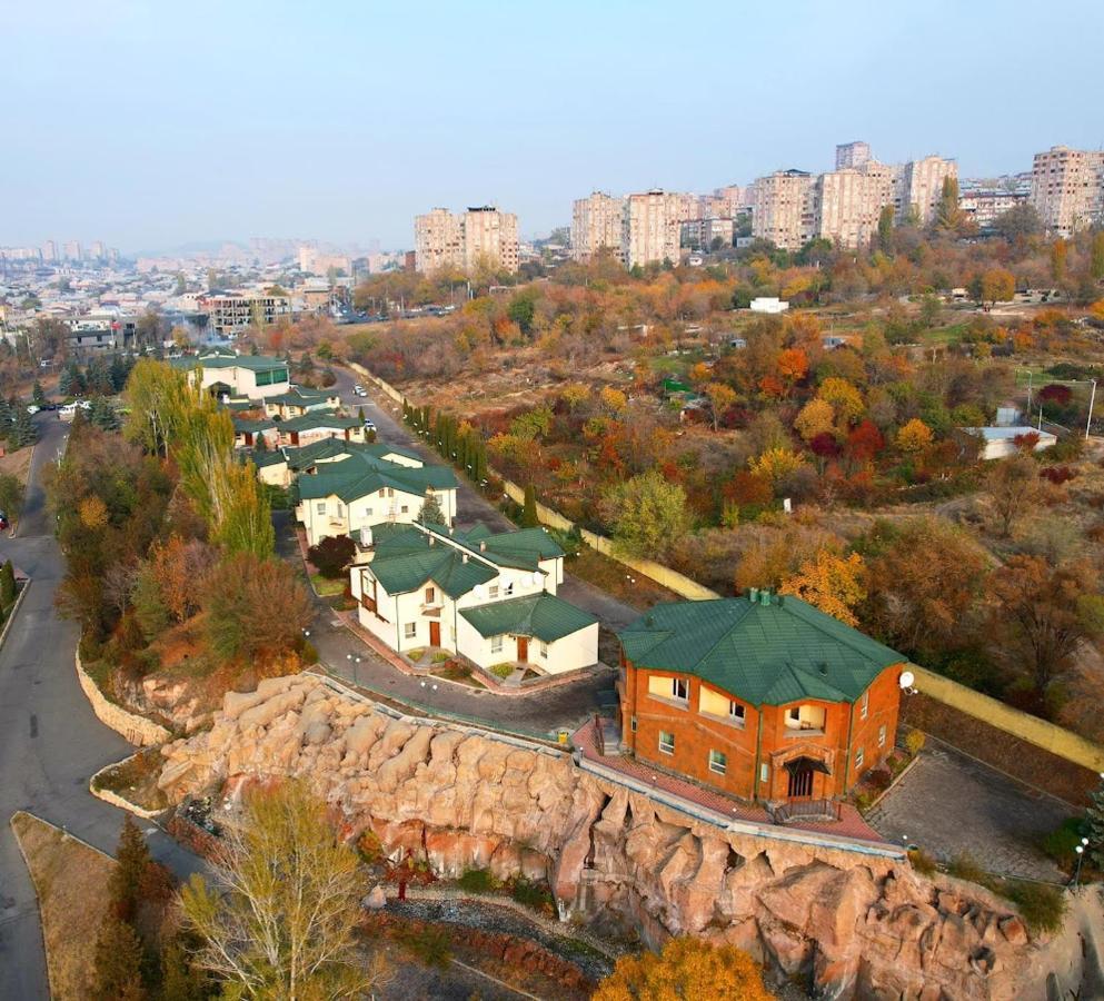 Armenian Village Park Hotel & Free Water Park, Gym Jerevan Exteriör bild