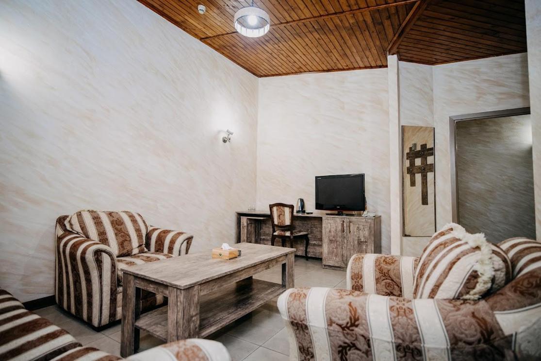 Armenian Village Park Hotel & Free Water Park, Gym Jerevan Exteriör bild