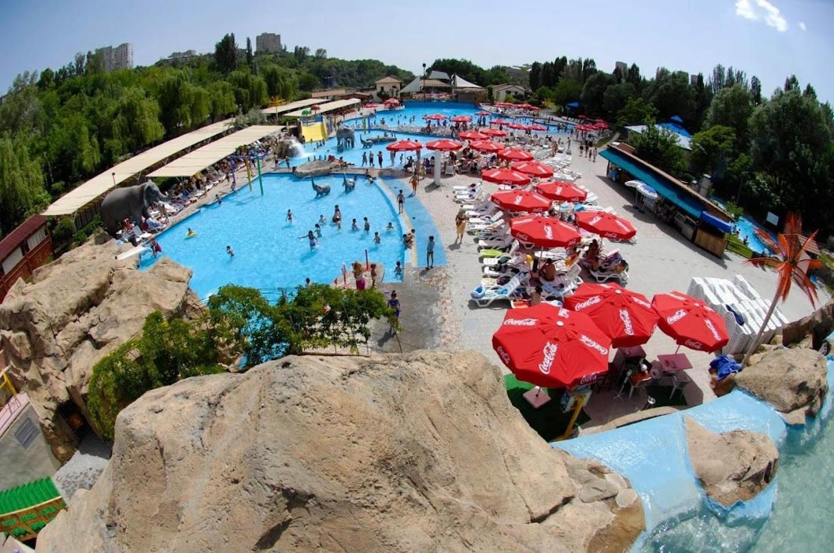 Armenian Village Park Hotel & Free Water Park, Gym Jerevan Exteriör bild