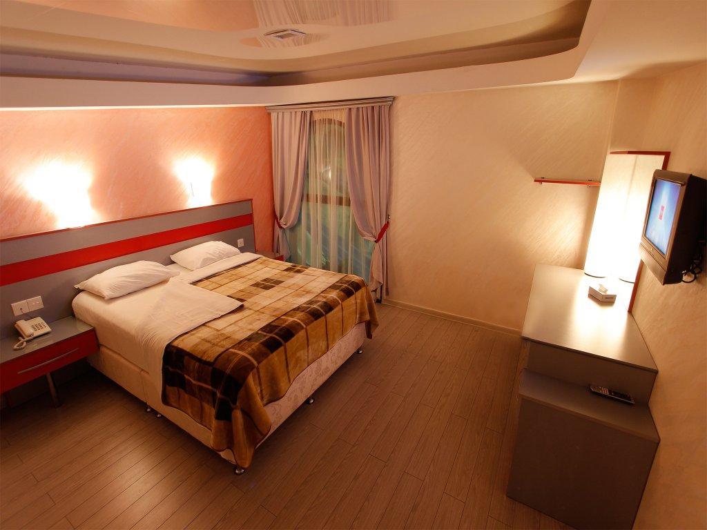 Armenian Village Park Hotel & Free Water Park, Gym Jerevan Exteriör bild